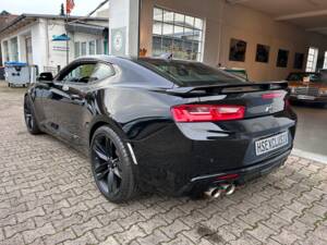Imagen 20/24 de Chevrolet Camaro 6.2 V8 (2018)