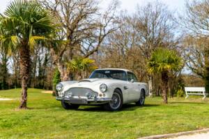 Imagen 1/10 de Aston Martin DB 4 (1961)