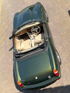 Bild 40/41 von MG RV8 (1994)