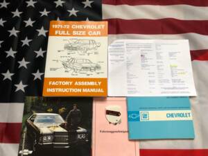 Bild 26/34 von Chevrolet Impala Convertible (1971)