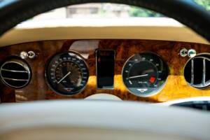 Image 14/46 of Bentley Azure (1997)