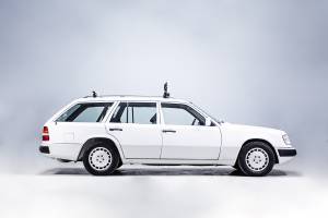 Image 11/40 of Mercedes-Benz 300 TE (1991)