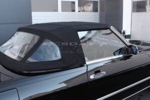 Image 11/23 of Mercedes-Benz 560 SL (1989)