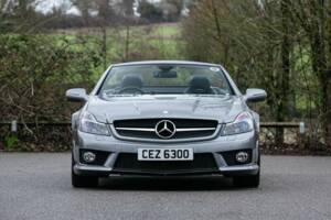 Image 6/41 de Mercedes-Benz SL 63 AMG (2008)