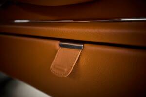 Imagen 78/90 de Ferrari 250 GT 2+2 (1963)