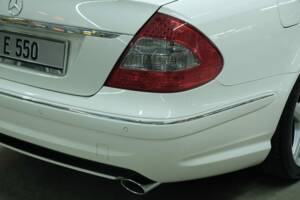 Bild 12/50 von Mercedes-Benz E 500 (2007)
