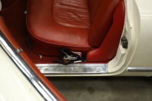 Image 17/50 of Chevrolet Corvette (1954)