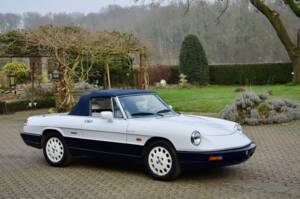 Immagine 7/18 di Alfa Romeo 2.0 Spider (1991)