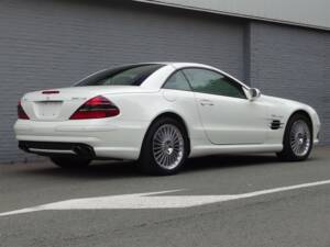 Image 7/97 de Mercedes-Benz SL 55 AMG (2003)