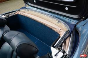 Image 17/26 de Mercedes-Benz 280 SL (1971)