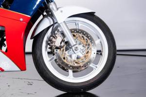 Image 15/48 of Honda DUMMY (1997)