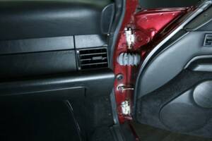 Image 32/50 de Porsche 911 Carrera 4S (1996)