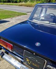 Image 21/50 of Alfa Romeo 2000 Berlina (1972)