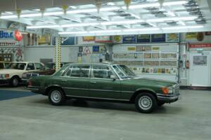 Image 15/50 de Mercedes-Benz 450 SEL 6,9 (1975)