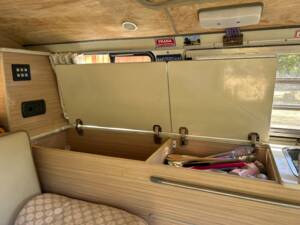Bild 36/51 von Volkswagen T2a Kombi (1971)