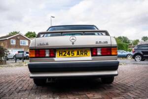 Image 18/50 of Mercedes-Benz 190 E 2.5-16 (1991)