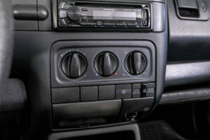 Image 25/50 de Volkswagen Golf III Cabrio 1.8 (1998)
