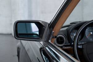 Image 15/50 de Mercedes-Benz 560 SL (1989)