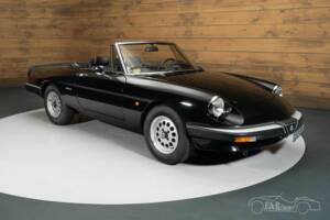 Image 3/19 of Alfa Romeo 1.6 Spider (1986)