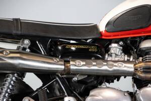 Image 34/50 of Triumph DUMMY (2014)