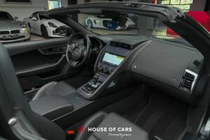 Afbeelding 18/25 van Jaguar F-Type (2018)