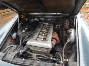 Image 15/19 of Alfa Romeo 2600 Berlina (1963)