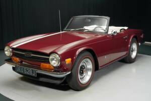 Image 5/8 de Triumph TR 6 (1971)