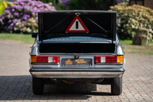 Image 17/38 of Mercedes-Benz 300 D (1981)