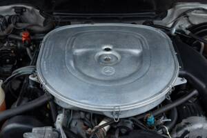 Afbeelding 50/50 van Mercedes-Benz 560 SL (1986)