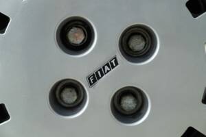 Image 24/50 de FIAT 126 Pop 2000 (1992)