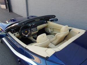Bild 51/99 von Ferrari California (2009)