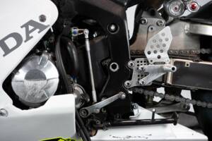 Image 19/50 de Honda DUMMY (2004)