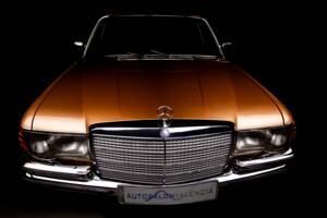 Bild 22/30 von Mercedes-Benz 350 SE (1976)