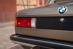 Image 14/76 of BMW 323i (1982)