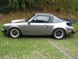 Image 4/7 of Porsche 911 Carrera 3.2 (1989)