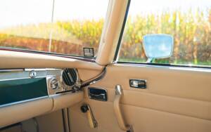 Imagen 39/44 de Mercedes-Benz 280 SL (1969)