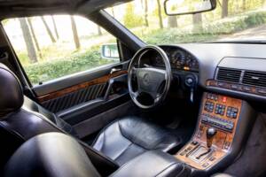 Image 50/59 of Mercedes-Benz 600 SEL (1992)