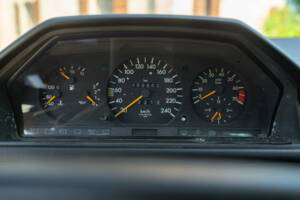 Immagine 35/44 di Mercedes-Benz 200 TE (1992)