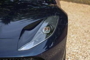 Image 36/50 of Ferrari 812 Superfast (2020)