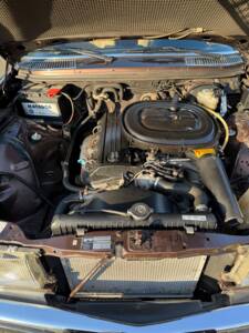 Image 16/31 of Mercedes-Benz 230 CE (1984)