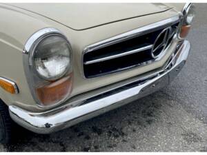 Bild 16/36 von Mercedes-Benz 280 SL (1970)