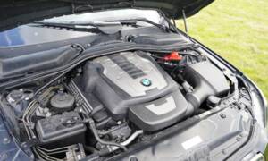 Bild 5/48 von BMW 550i (2006)