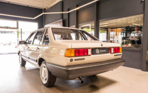 Image 20/132 of Volkswagen Santana 1.8 (1985)