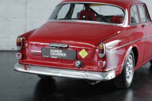Image 38/41 of Volvo P 122 S (1966)