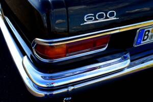 Image 15/78 of Mercedes-Benz 600 (1965)
