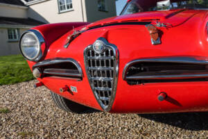 Image 16/60 of Alfa Romeo Giulia 1600 Spider (1963)