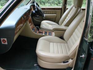 Immagine 12/20 di Bentley Brooklands R (1997)