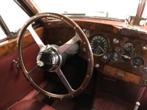Imagen 17/24 de Jaguar XK 120 FHC (1952)