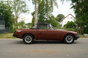 Image 7/100 of MG MGB (1978)