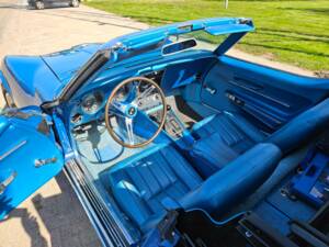 Bild 11/22 von Chevrolet Corvette Stingray (1968)